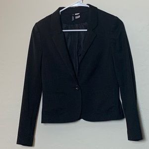 Women’s H&M black blazer.
